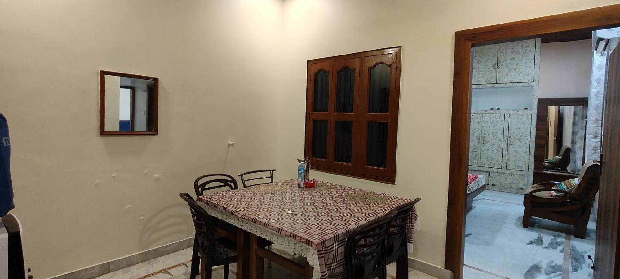 ורנאסי Kashivas - Spacious 2Bhk Near Assi Ghat מראה חיצוני תמונה
