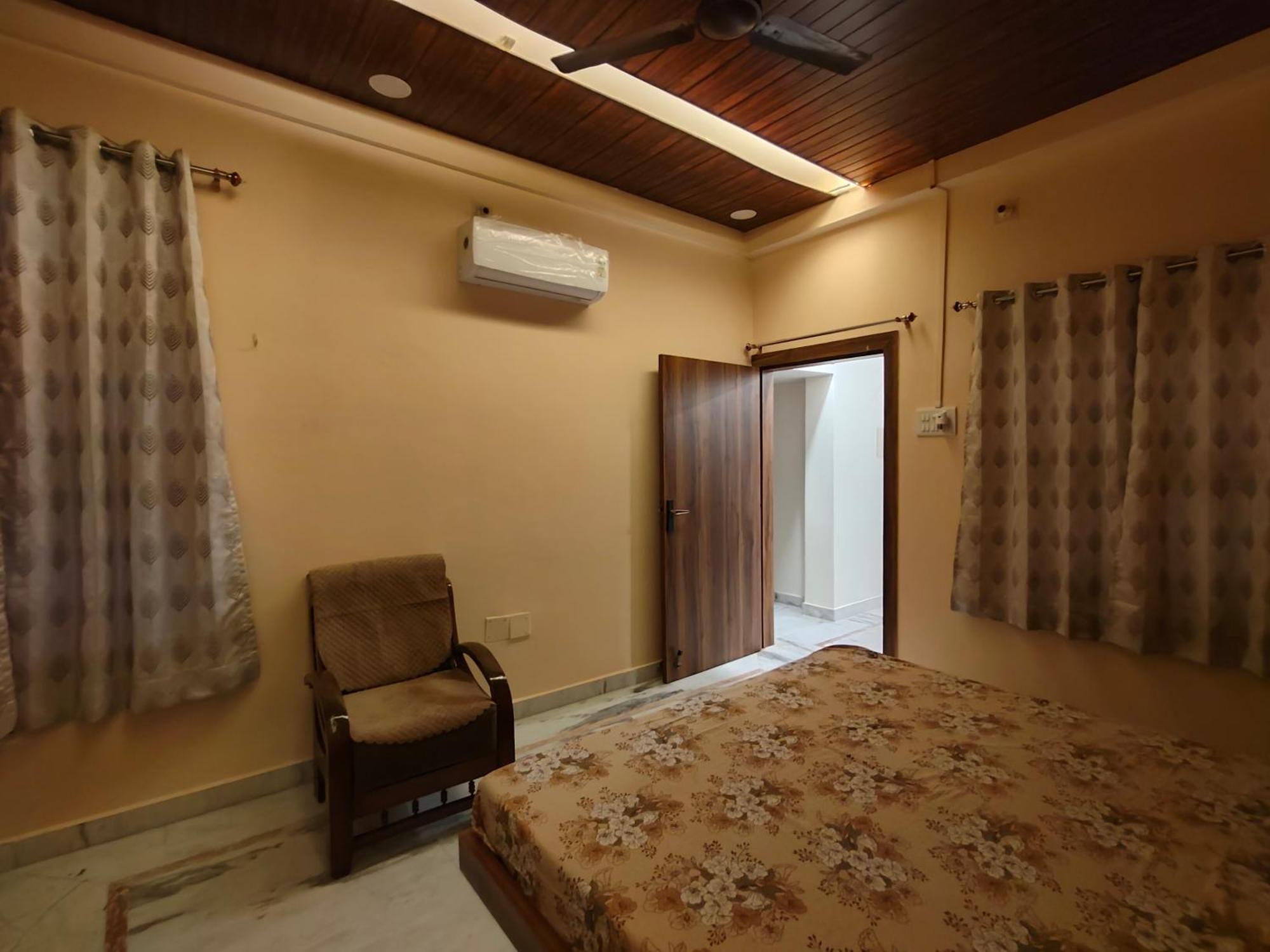 ורנאסי Kashivas - Spacious 2Bhk Near Assi Ghat מראה חיצוני תמונה