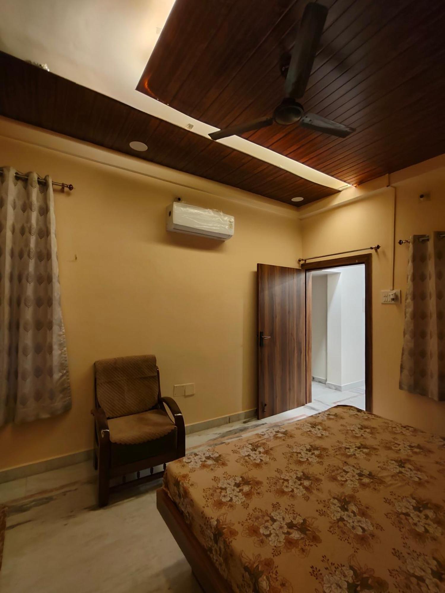 ורנאסי Kashivas - Spacious 2Bhk Near Assi Ghat מראה חיצוני תמונה