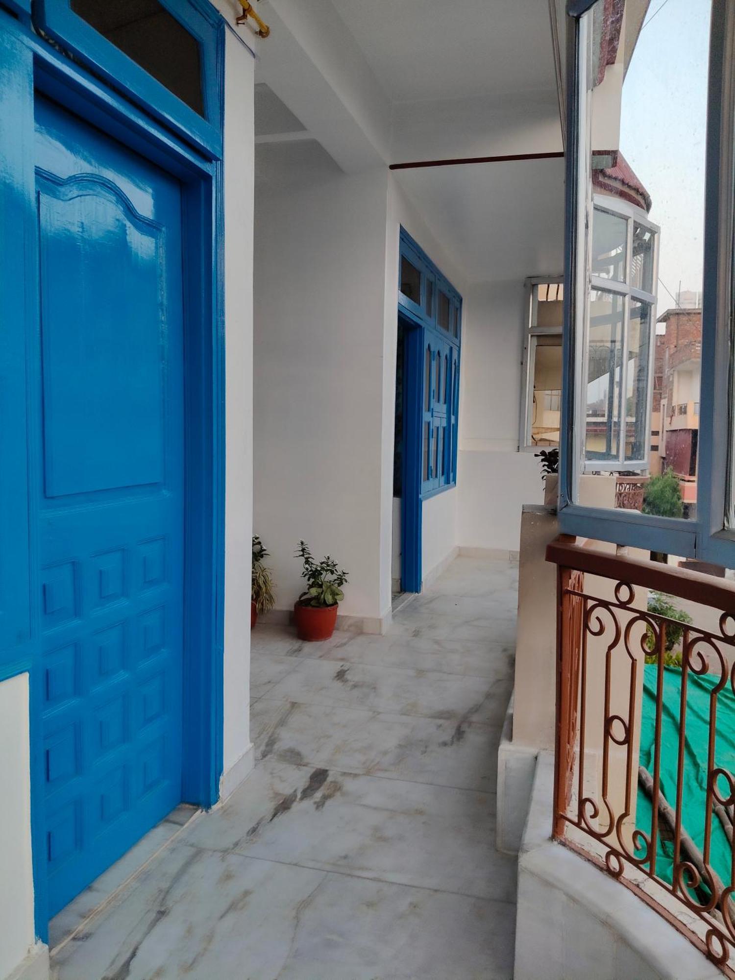 ורנאסי Kashivas - Spacious 2Bhk Near Assi Ghat מראה חיצוני תמונה